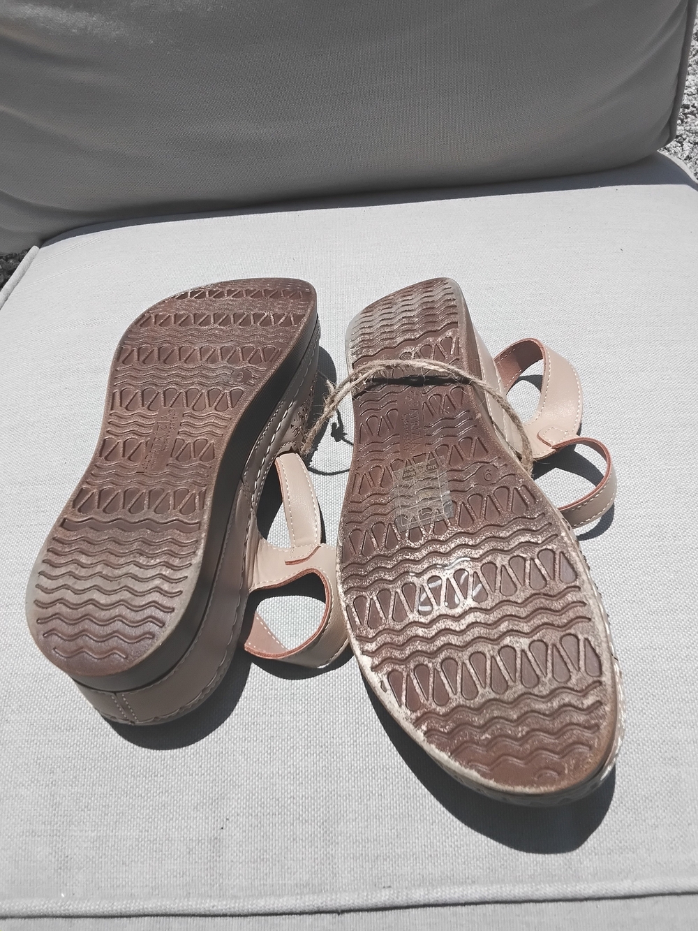 PATRIZIA By Spring Step Rhinestone Sandels Size 9 - Picture 5 of 5